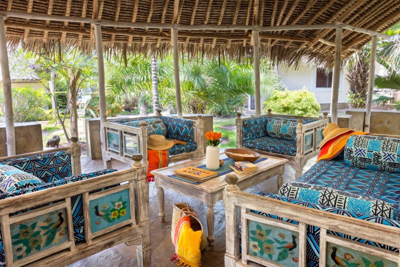 Aestus Villas Resort Diani Beach Exterior photo