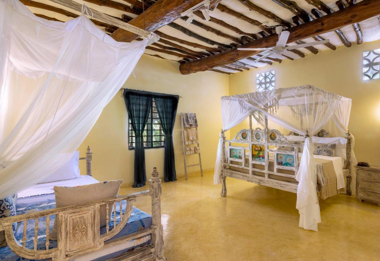 Aestus Villas Resort Diani Beach Exterior photo