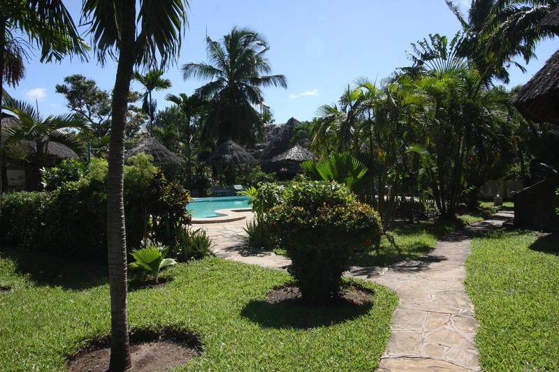 Aestus Villas Resort Diani Beach Exterior photo
