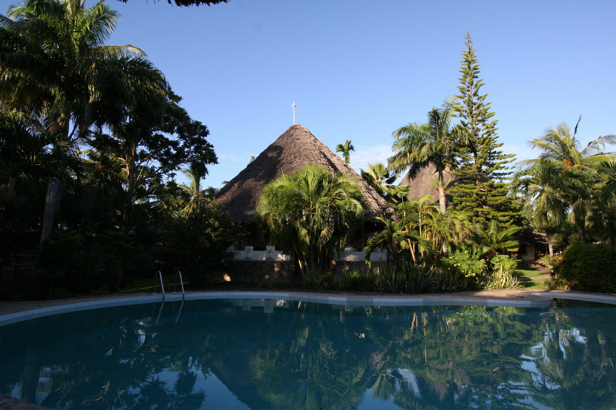 Aestus Villas Resort Diani Beach Exterior photo
